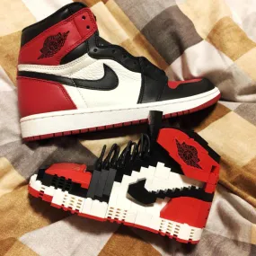 Air Jordan 1 Retro High OG Bred Toe Sneaker Bricks