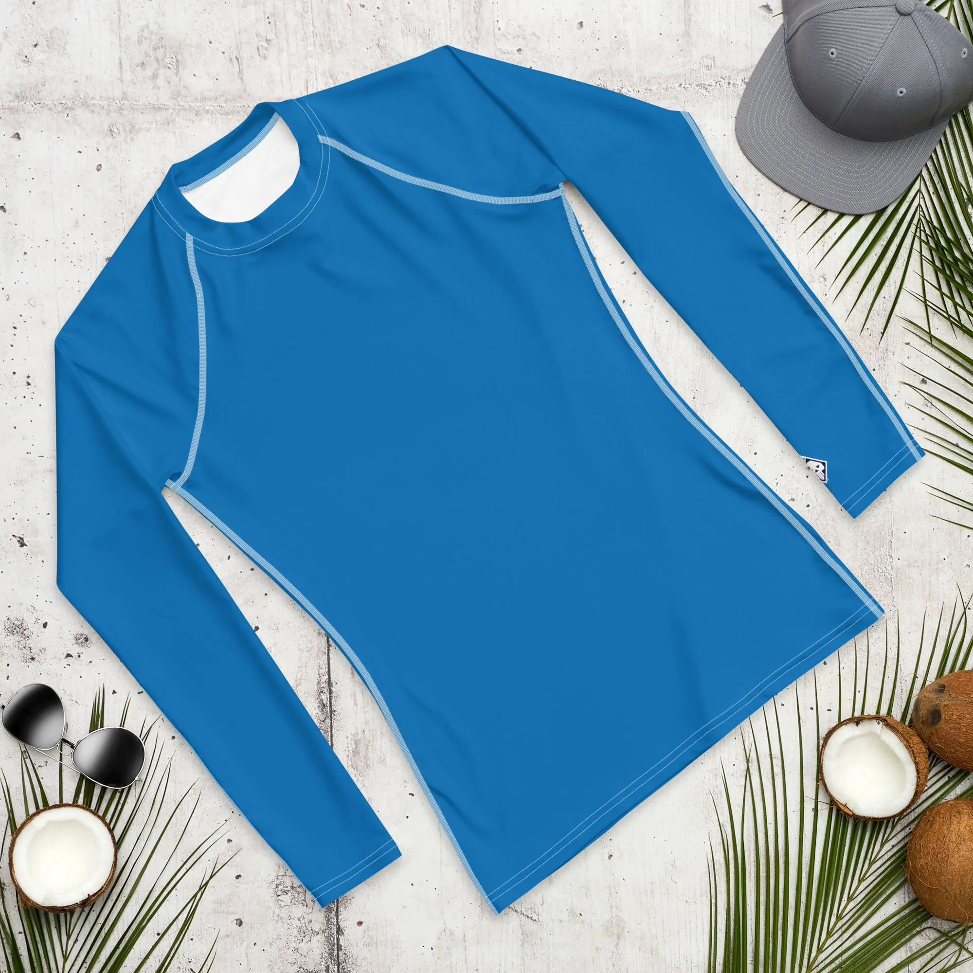 Classic Coverage: Men's Solid Color Long Sleeve Rash Guard - Azul