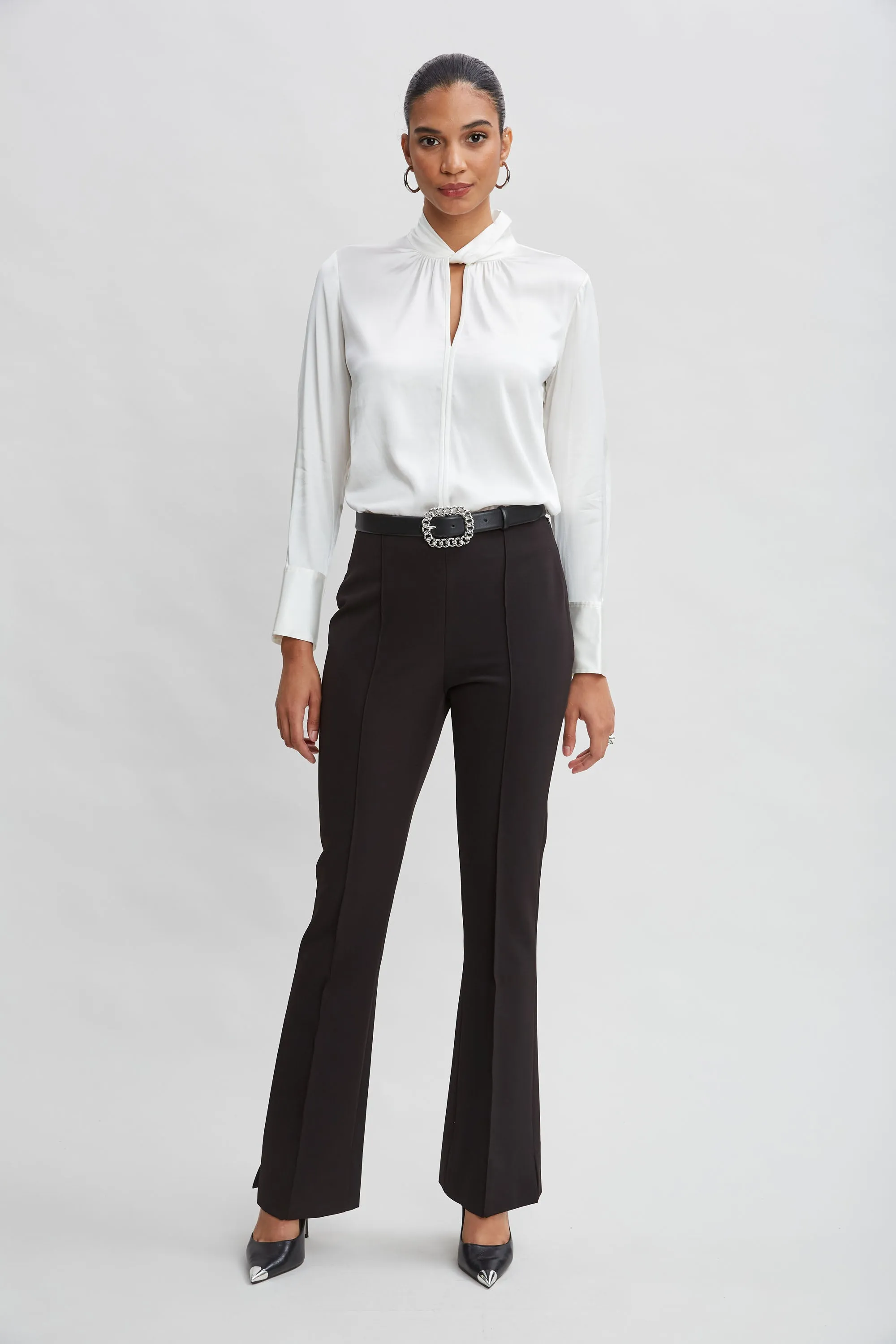 Crepe Seam Slit Flare Pant