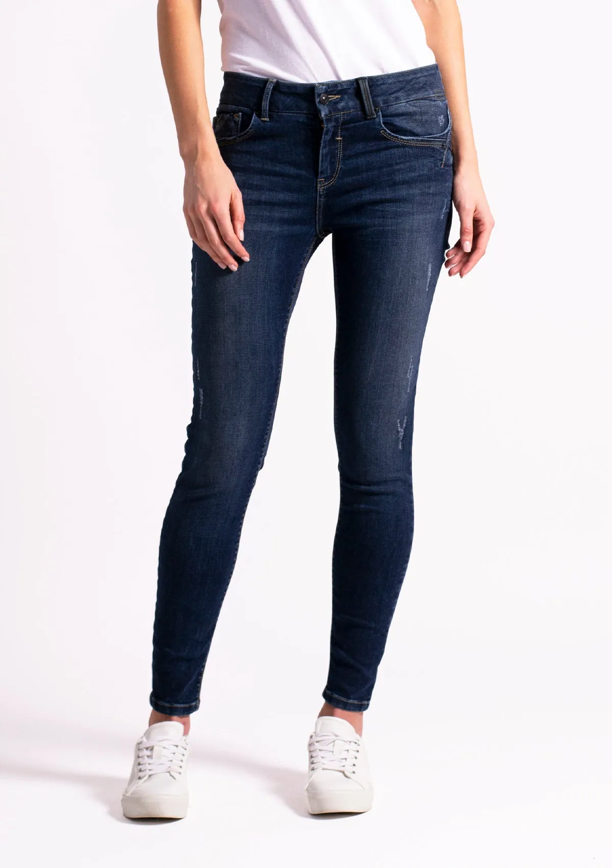 Cynthia Y Luni Mid Rise Slim Ankle Jean