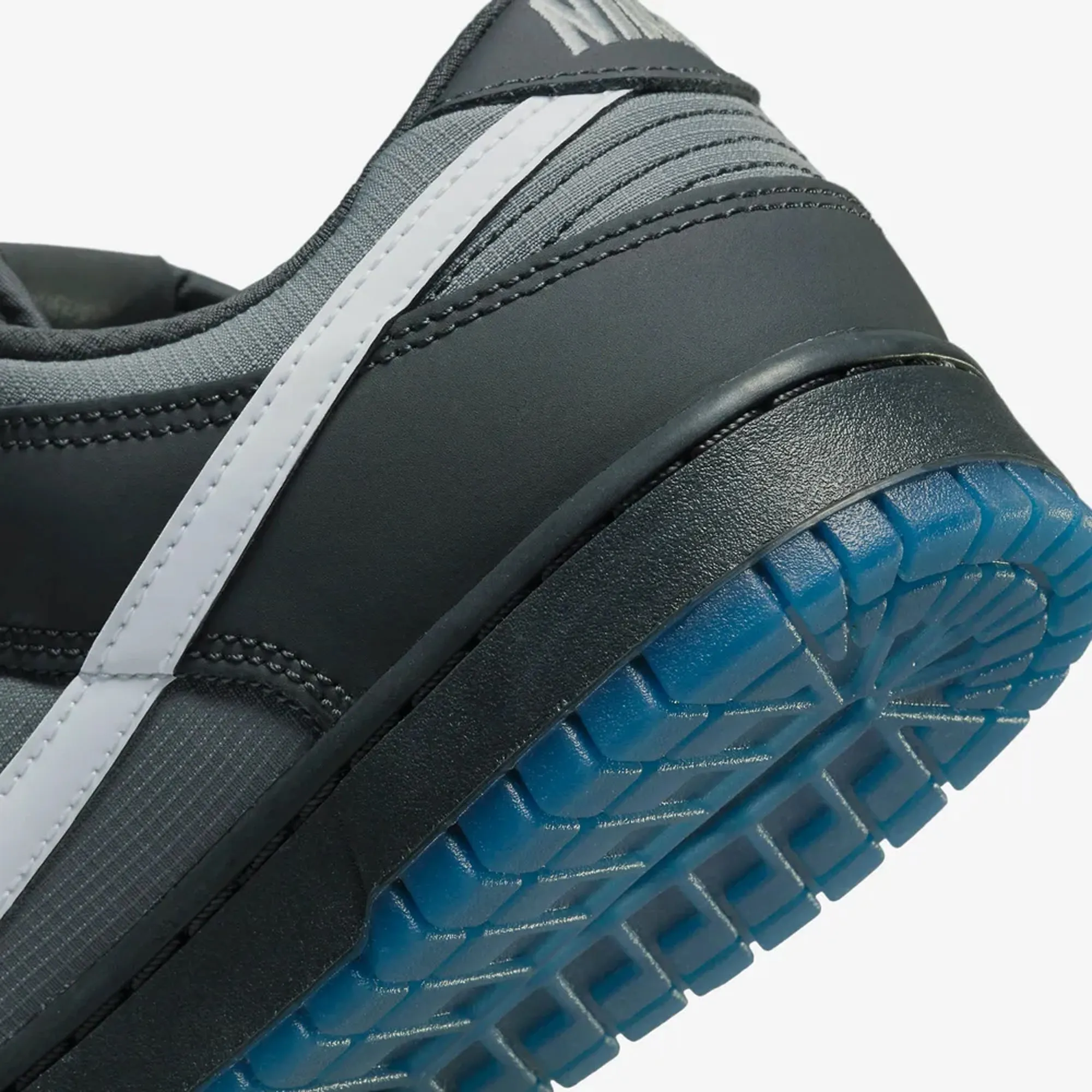 DUNK LOW 'ANTHRACITE/PURE PLATINUM-COOL GREY'