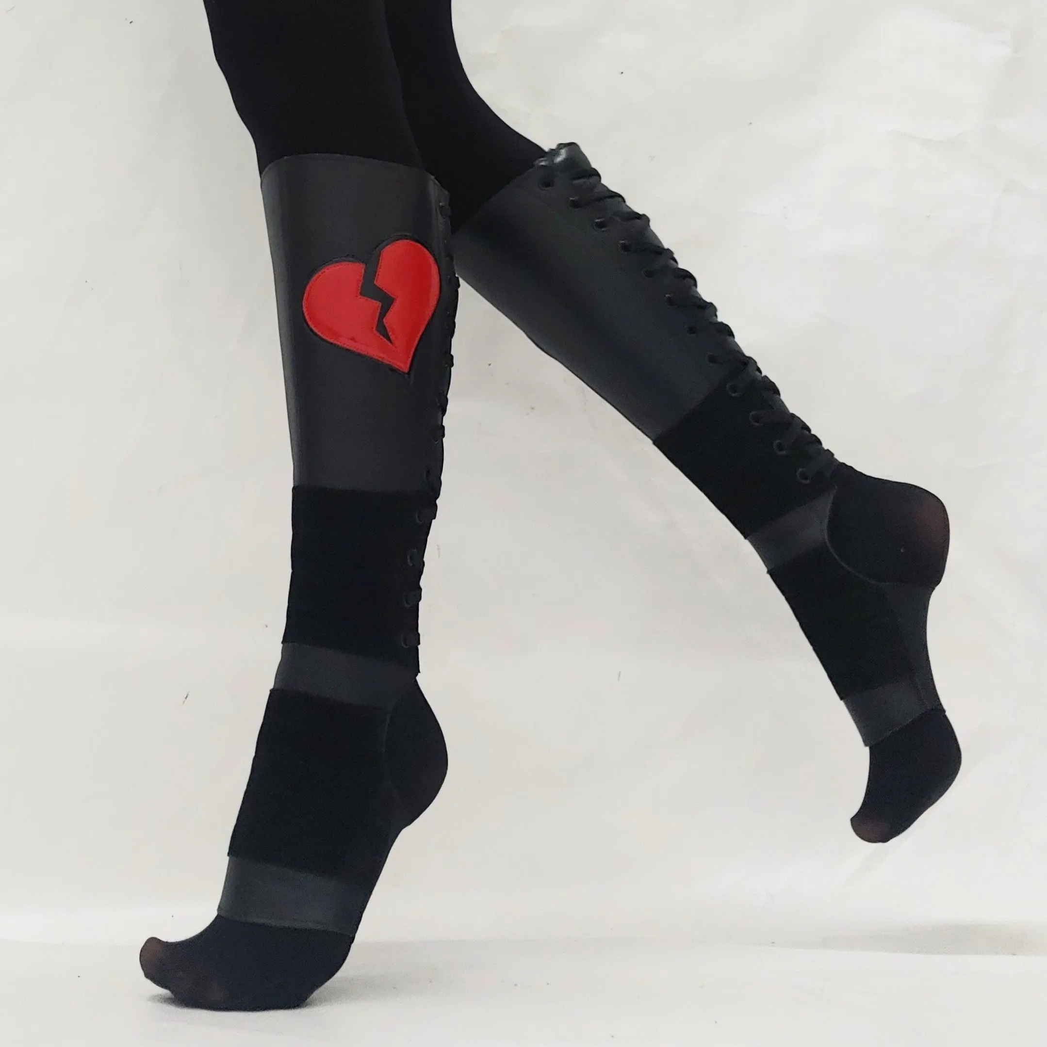 HEARTBREAKER Aerial boots w/ suede grips