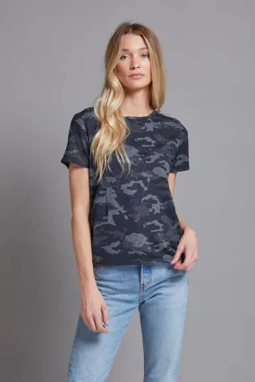 Majestic Linen Short Sleeve Camo Print Crewneck in Camo/Marine