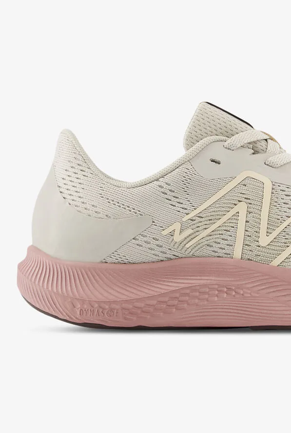 NEW BALANCE WOMEN'S DYNASOFT MOON/ROSE SHOES