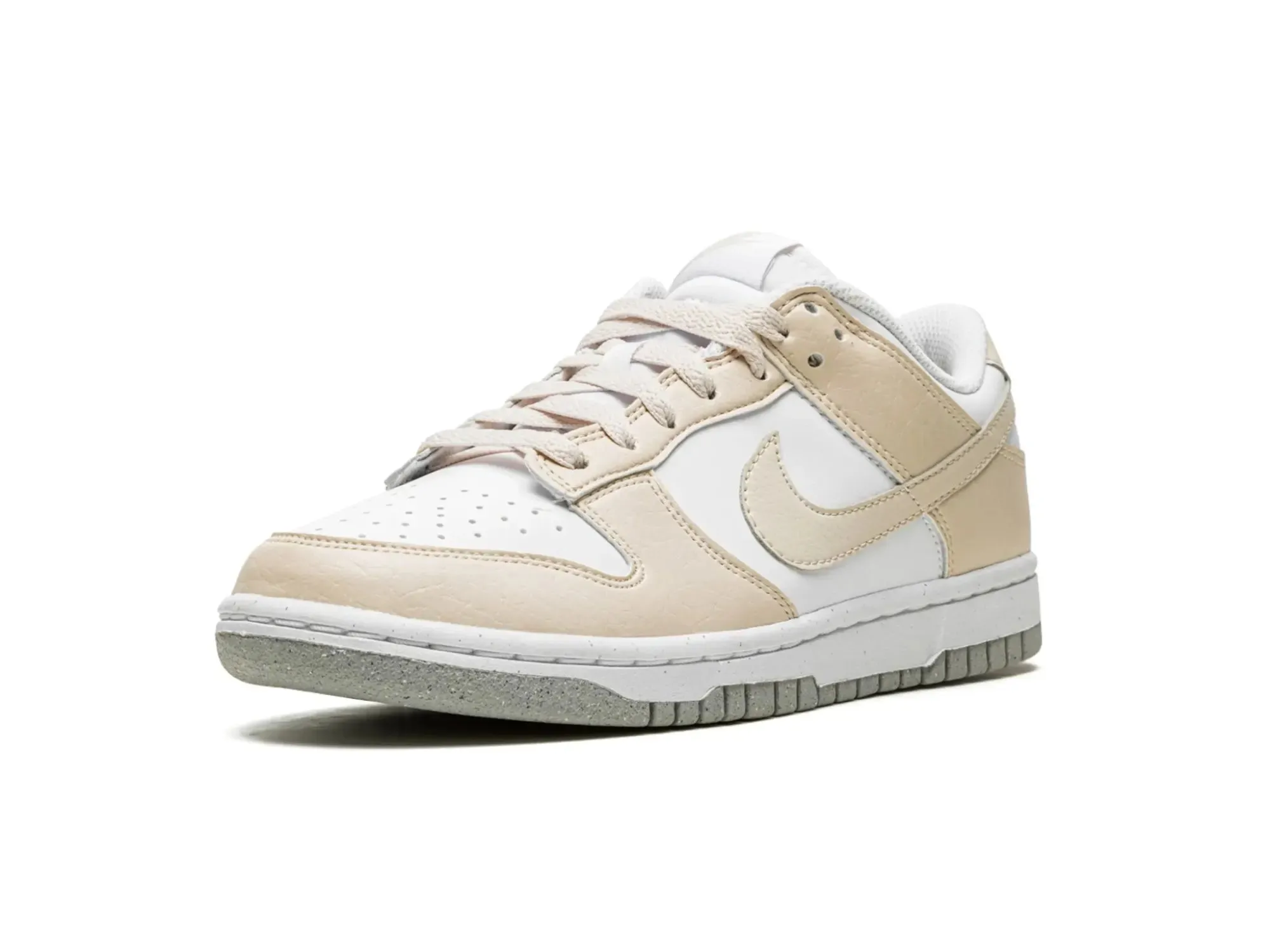 Nike Dunk Low Next Nature "White Light Orewood Brown"