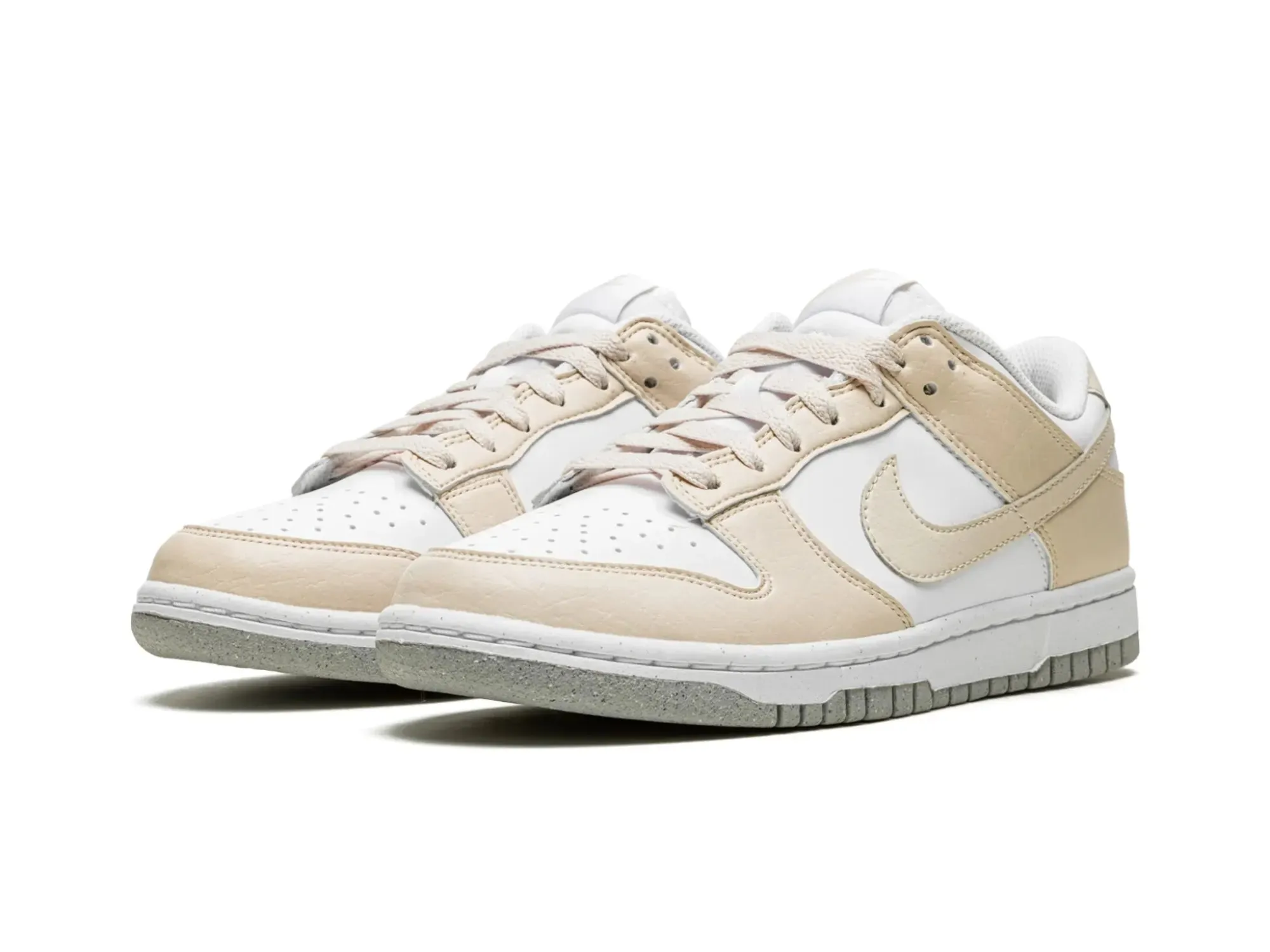 Nike Dunk Low Next Nature "White Light Orewood Brown"