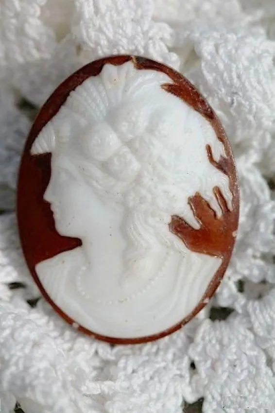 Vintage Molded Glass Cameo with No Setting